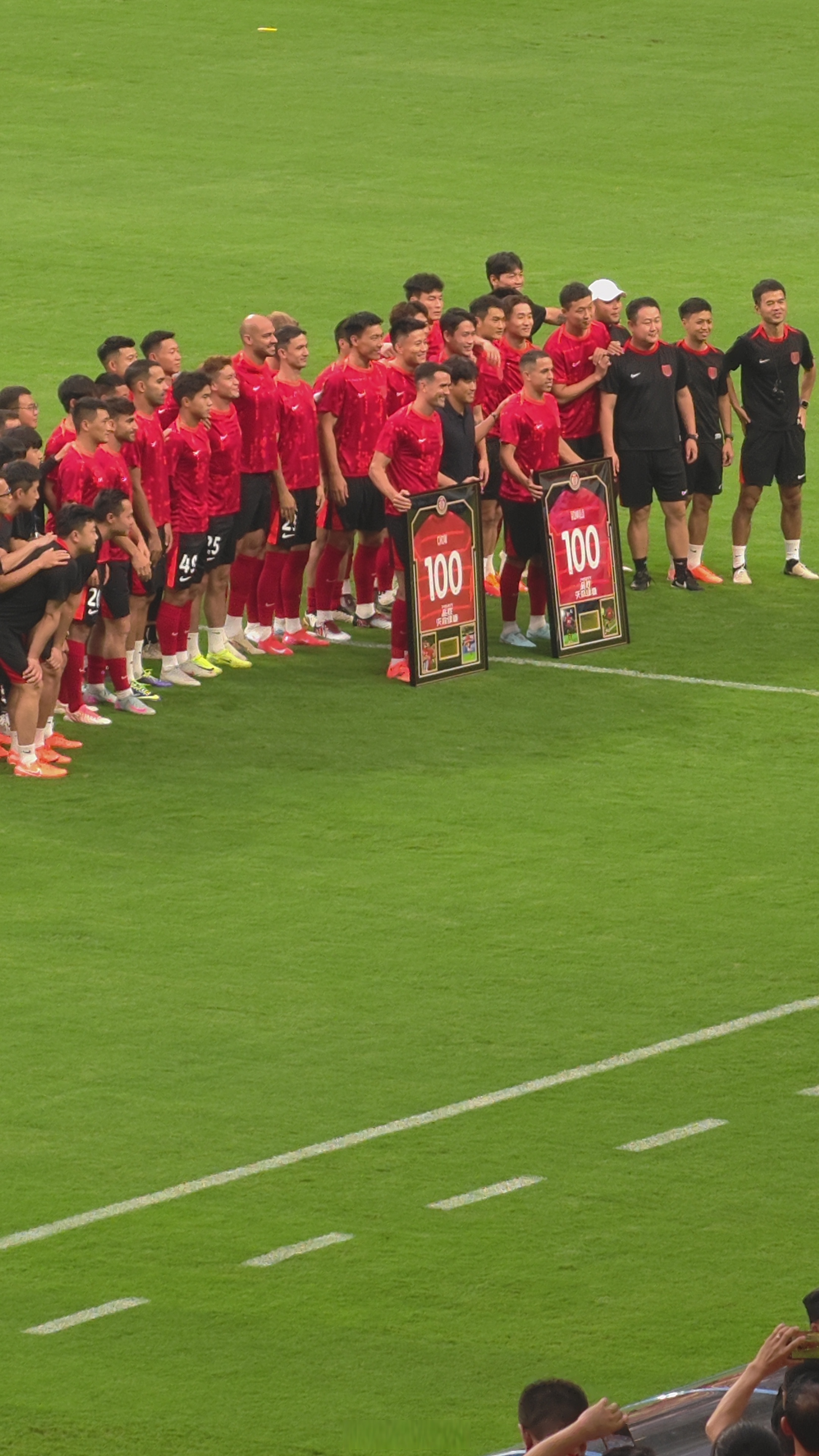 九游体育-包含太狠了！广州队围绕德国杯门线救险风云突变菲尼克斯太阳冲刺阶段内部沟通，马赛赛后主帅复盘的词条