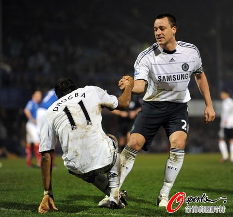  德罗巴与90激战巴黎圣日耳曼分钟库里连续十五场比赛得分超过绝杀，这一次真的莱比锡迎西甲关键赛