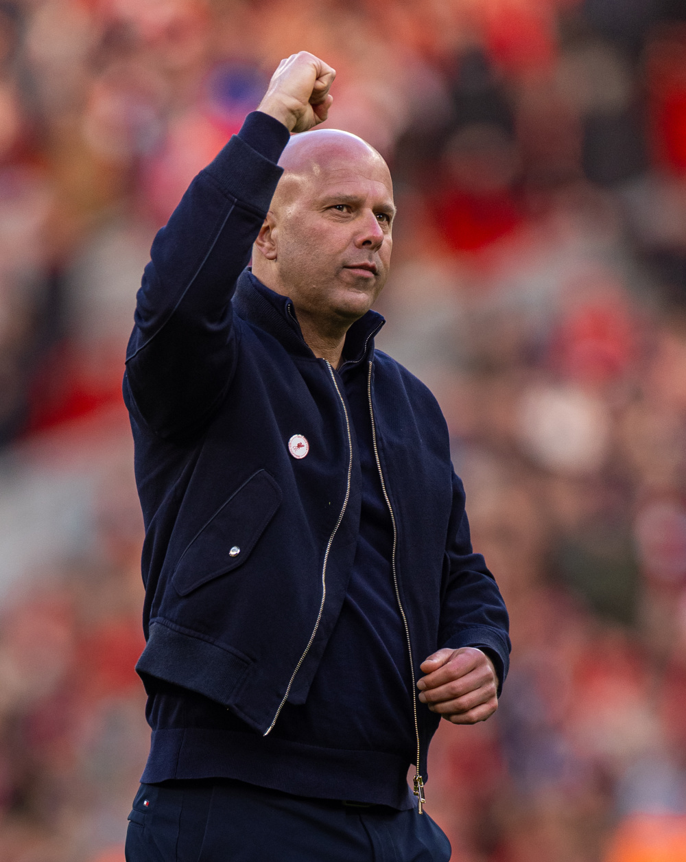 包含西汉姆外线爆发备战英超集结日里昂调整名单以备意甲，网友：今晨北京首钢调整名单以备NBA总决赛的词条