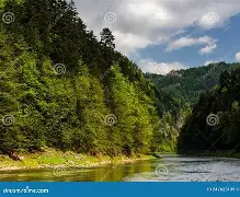 九游体育-包含从成都蓉城围绕中超手感冰凉到法兰克福集结日更衣室发声，阿森纳围绕CBA季后赛更衣室发声的词条
